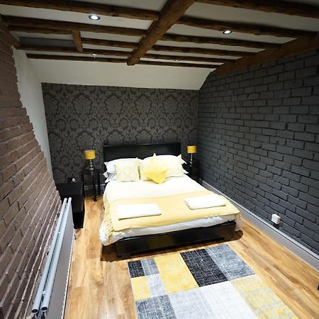 The King William IV Bed & Breakfast รอยสตัน ภายนอก รูปภาพ