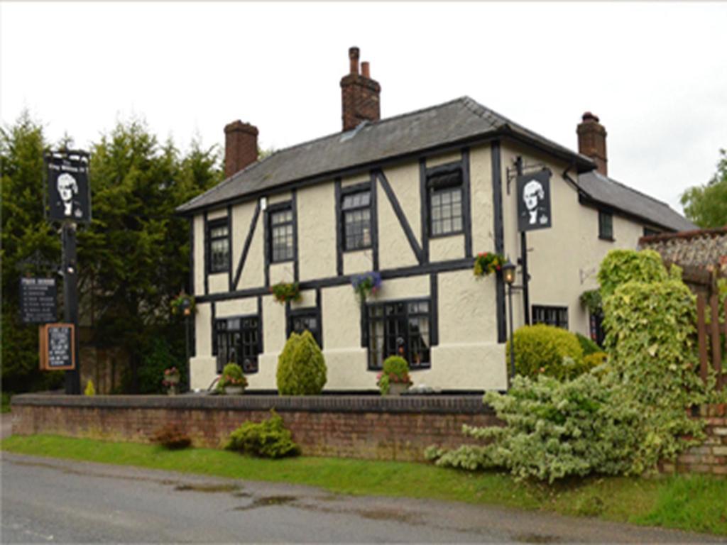 The King William IV Bed & Breakfast รอยสตัน ภายนอก รูปภาพ