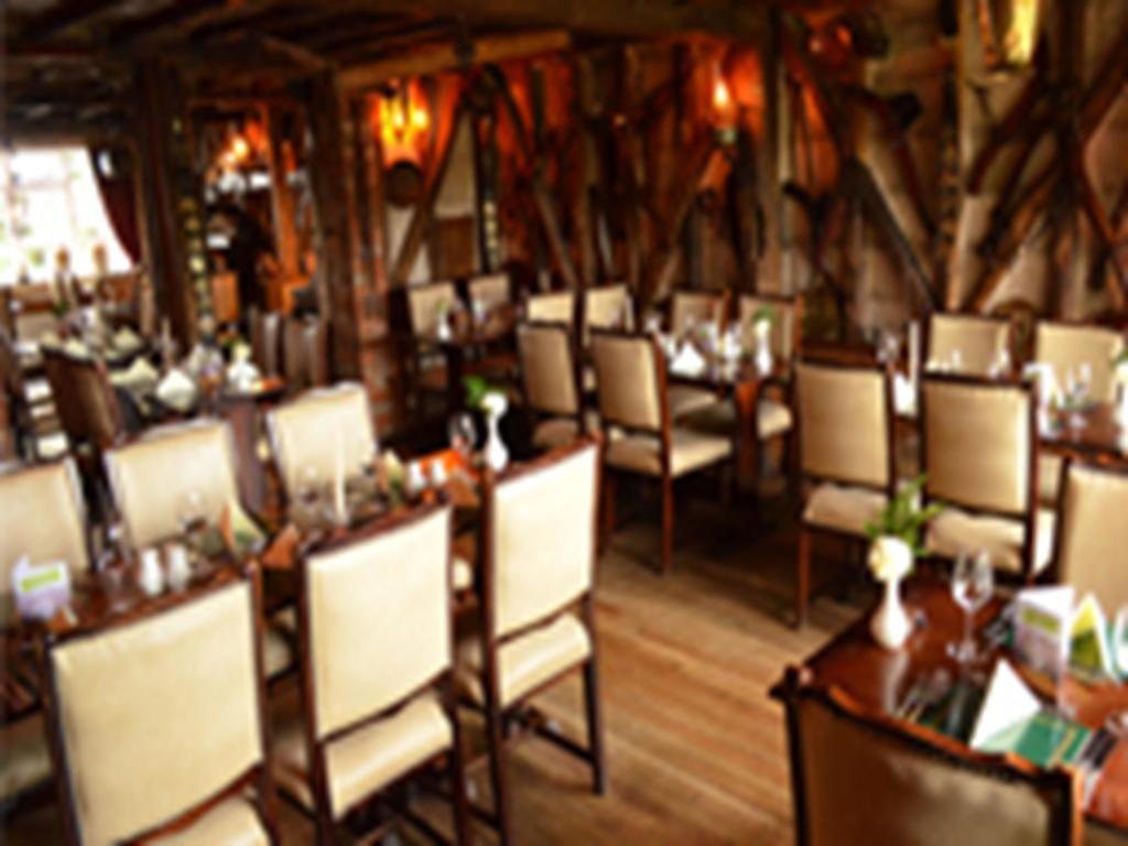 The King William IV Bed & Breakfast รอยสตัน ภายนอก รูปภาพ